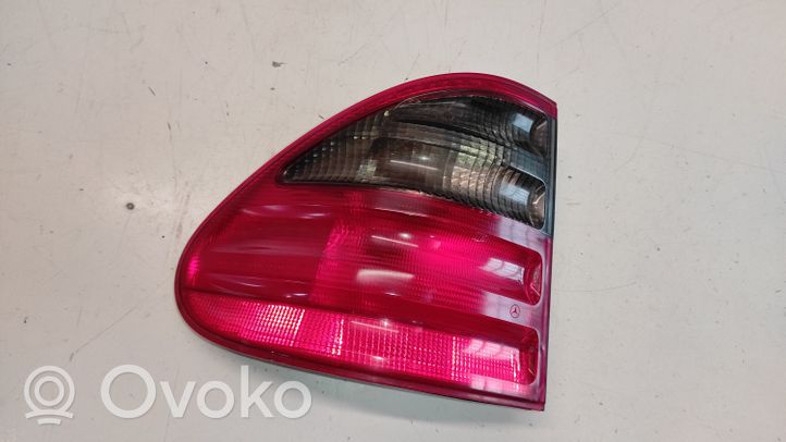 Mercedes-Benz E W210 Luci posteriori A2108206764