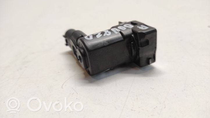 Mercedes-Benz E W213 Tailgate sensor A0008206205