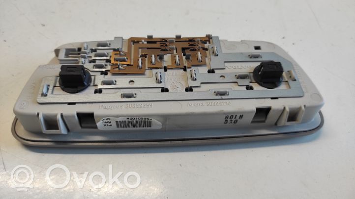 Volvo V50 Lampka podsufitki tylna 30859659