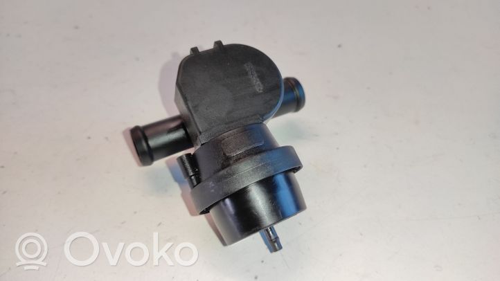 Audi A4 S4 B8 8K Valvola di regolazione del liquido di raffreddamento e del riscaldatore 1J0819809