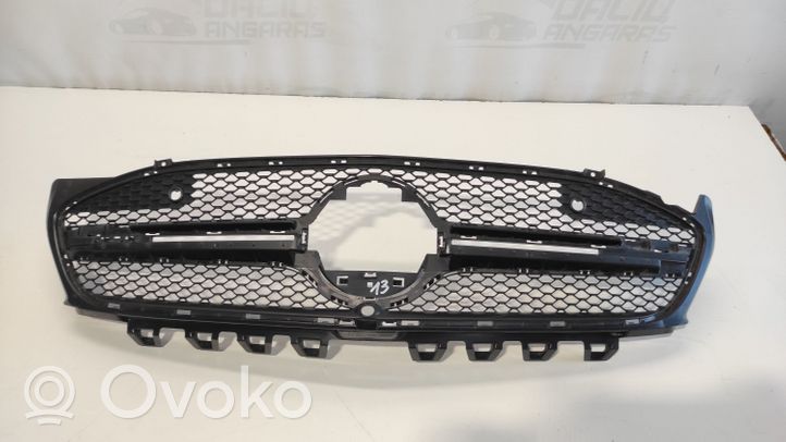 Mercedes-Benz CLA C118 X118 Grille calandre supérieure de pare-chocs avant A1188881600