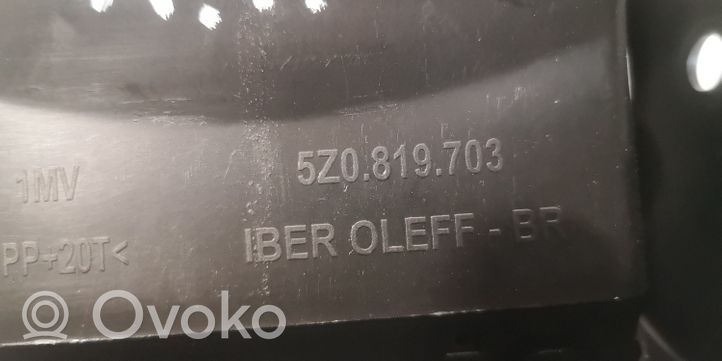 Volkswagen Fox Boczna kratka nawiewu deski rozdzielczej 5Z0819703