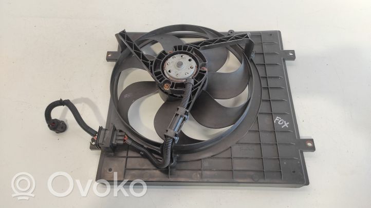 Volkswagen Fox Convogliatore ventilatore raffreddamento del radiatore 6Q0121207E