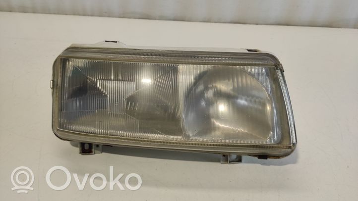 Volkswagen PASSAT B4 Lampa przednia 14197000