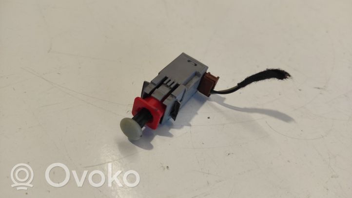 Opel Astra H Clutch pedal sensor 55701396