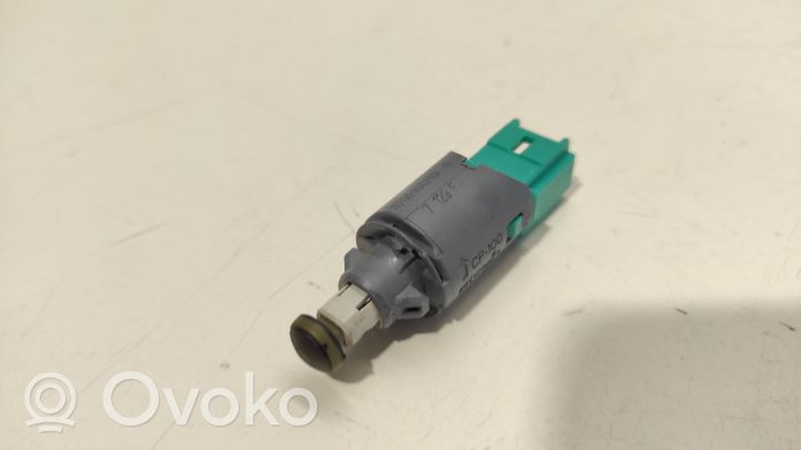 Opel Vivaro Clutch pedal sensor 8200168240B