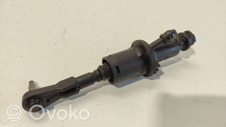 Peugeot 407 Clutch master cylinder 0334