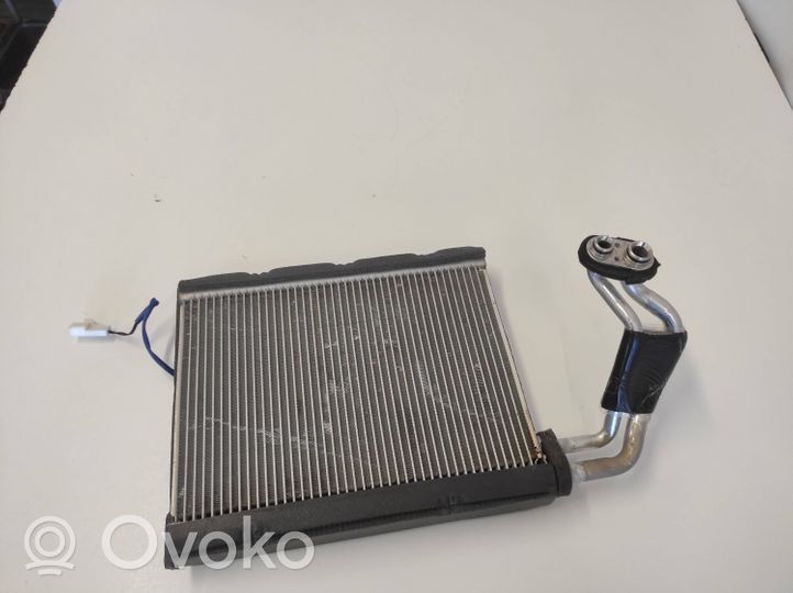 Subaru Impreza V Condenseur de climatisation 04200211