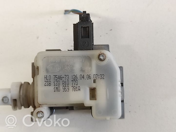 Skoda Octavia Mk2 (1Z) Serratura del tappo del serbatoio del carburante 1Z0810773