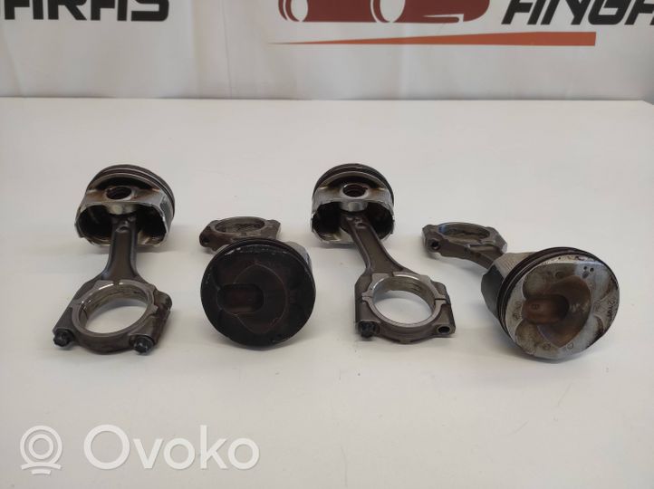 Subaru Impreza V Piston avec bielle DH32890