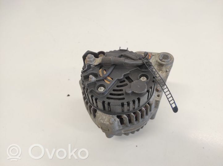 Audi A4 S4 B5 8D Generatore/alternatore 