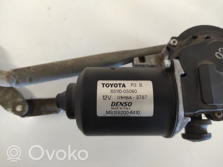 Toyota Avensis T250 Stikla tīrītāja komplekts 8511005060