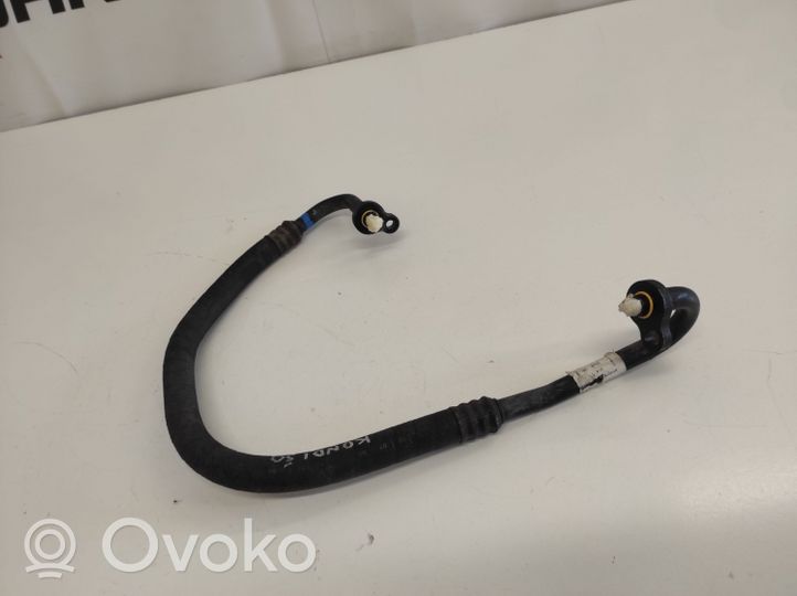 Volvo XC70 Air conditioning (A/C) pipe/hose 