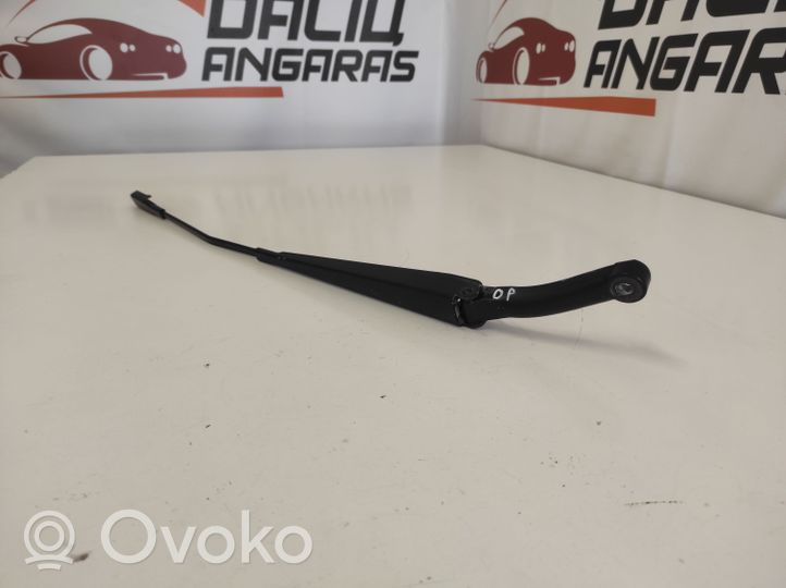 Volvo XC70 Front wiper blade arm 30655615