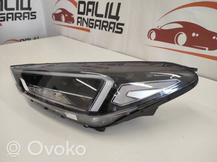 Hyundai Tucson TL Lampa przednia D792111A10