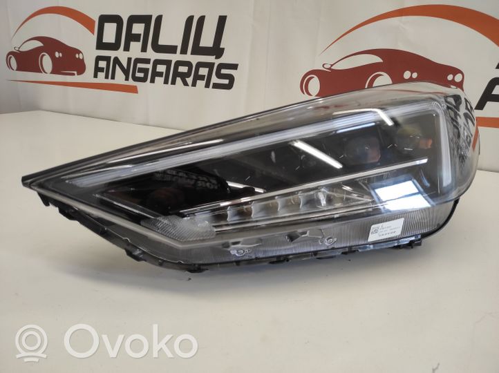 Hyundai Tucson TL Lampa przednia D792111A10