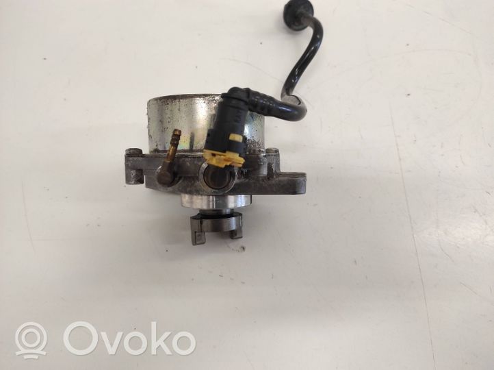 Opel Meriva A Vacuum pump 