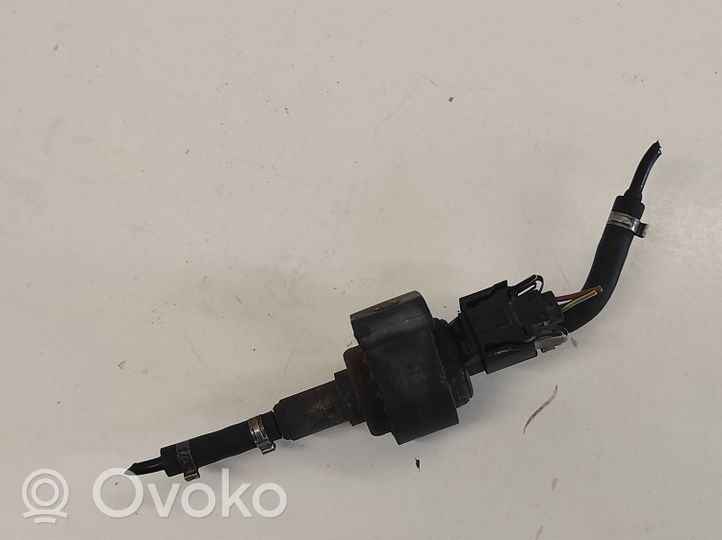 Volkswagen Touareg I Pompe de circulation d'eau, chauffage auxiliaire Webasto 221000500400