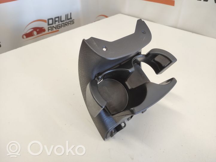 Chrysler 300M Cup holder front 