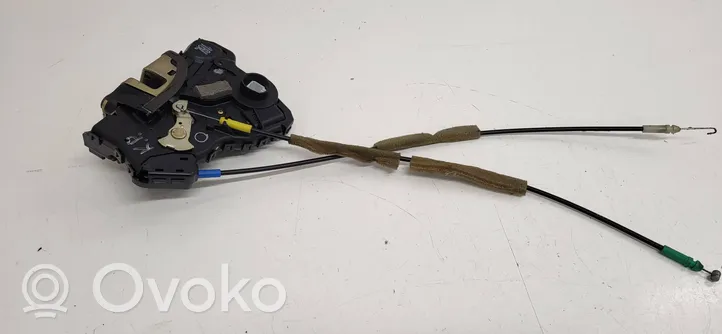 Toyota Corolla Verso AR10 Front door lock 16L