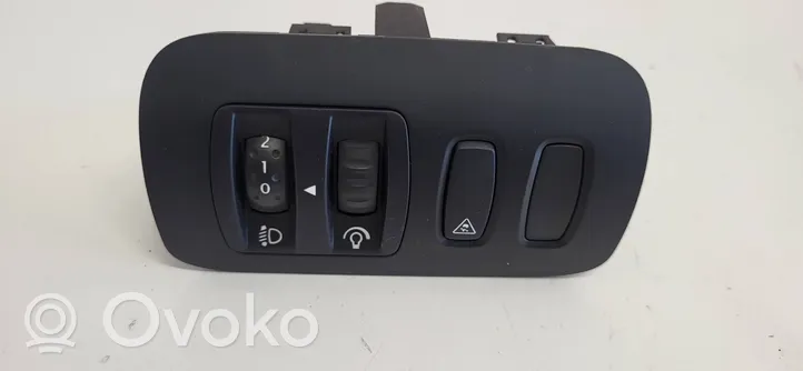 Renault Megane II Headlight level height control switch 88020005