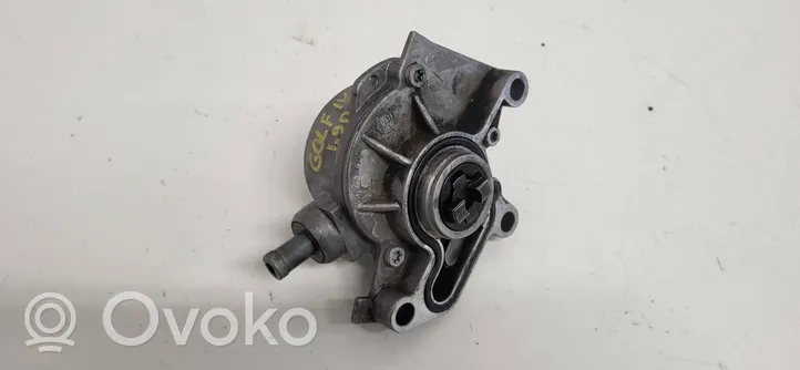 Volkswagen Golf IV Alipainepumppu 038145101B