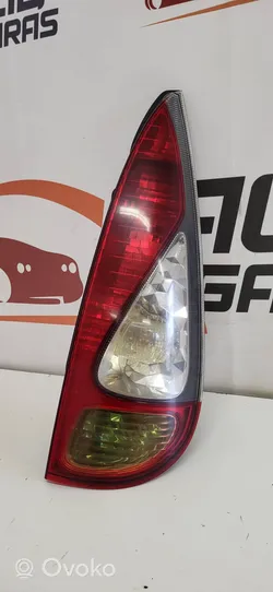 Toyota Yaris Verso Lampy tylnej klapy bagażnika 