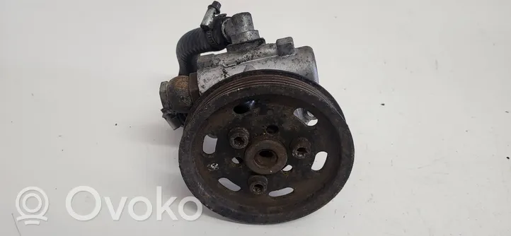 Volkswagen PASSAT B5 Power steering pump 