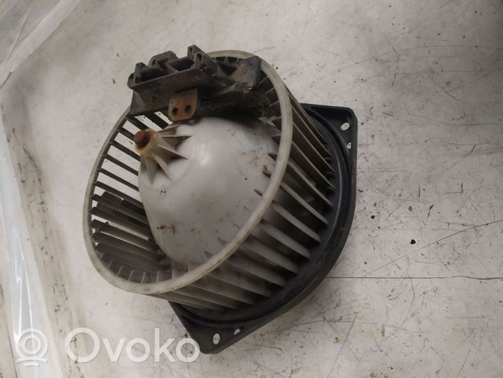 Nissan Serena Ventola riscaldamento/ventilatore abitacolo 