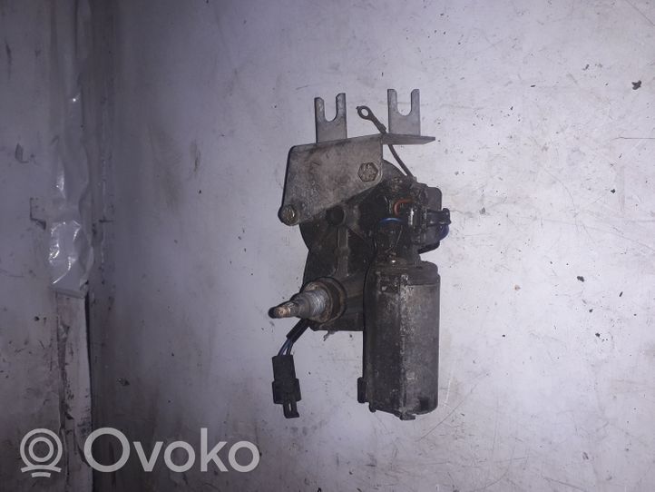 Opel Vectra A Galinio stiklo valytuvo varikliukas 90228407