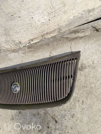 Chrysler Stratus Maskownica / Grill / Atrapa górna chłodnicy 