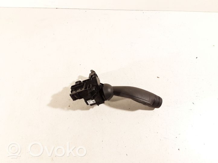 Volvo S60 Commodo d'essuie-glace 31674104