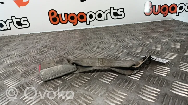 Mitsubishi L200 Rear seatbelt 