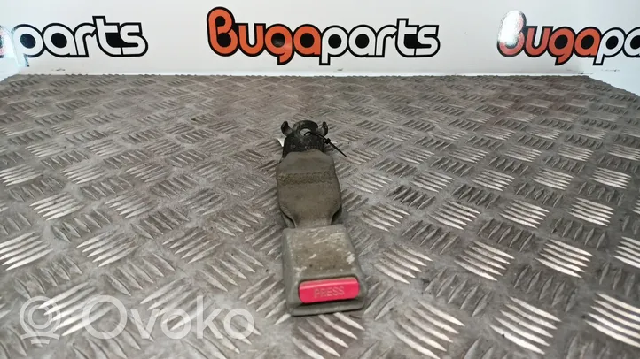 Mitsubishi L200 Rear seatbelt 