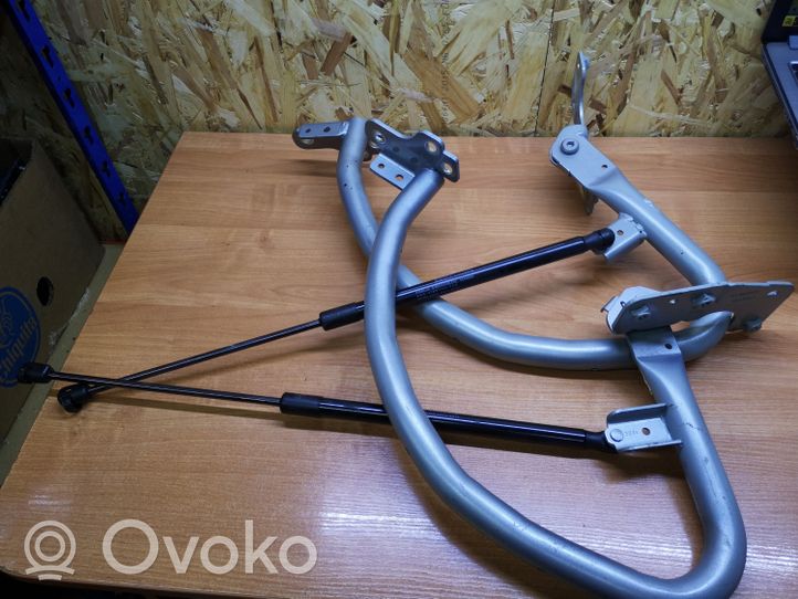 Volvo S60 Bagažinės vyrių komplektas 31349170