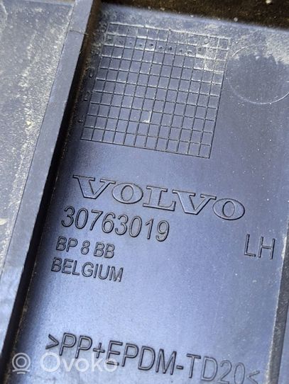 Volvo V50 Support de pare-chocs arrière 30763019