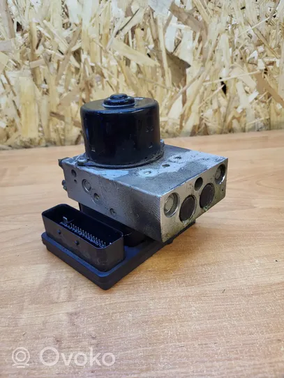 Volvo V70 Pompe ABS P30793444