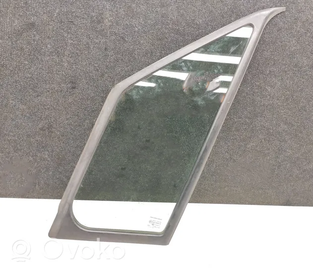 Mercedes-Benz Sprinter W901 W902 W903 W904 Front door vent window glass four-door A9066711720