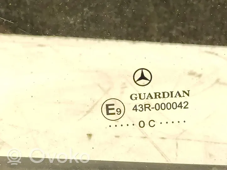 Mercedes-Benz Sprinter W901 W902 W903 W904 Маленькое стекло "A" передних дверей (двухдверного автомобиля) A9017250220