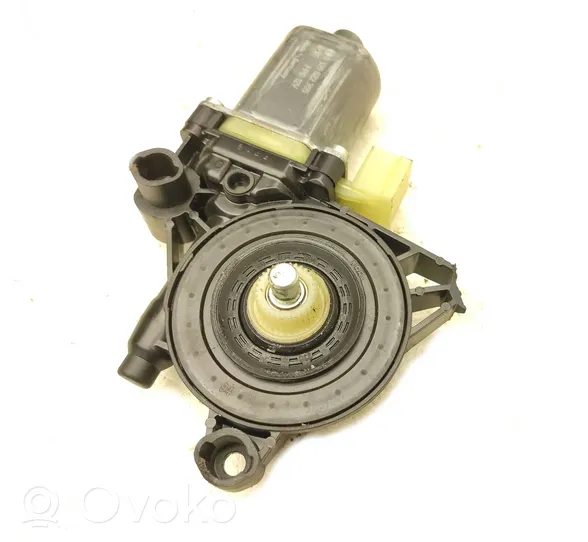 Man TGE 1gen Motorino alzacristalli della portiera anteriore 8W0959801