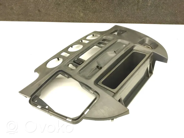 Mercedes-Benz Sprinter W901 W902 W903 W904 Console centrale, commande chauffage/clim A9016893208