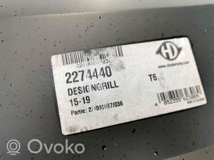 Volkswagen Multivan T6 Griglia superiore del radiatore paraurti anteriore 2274440