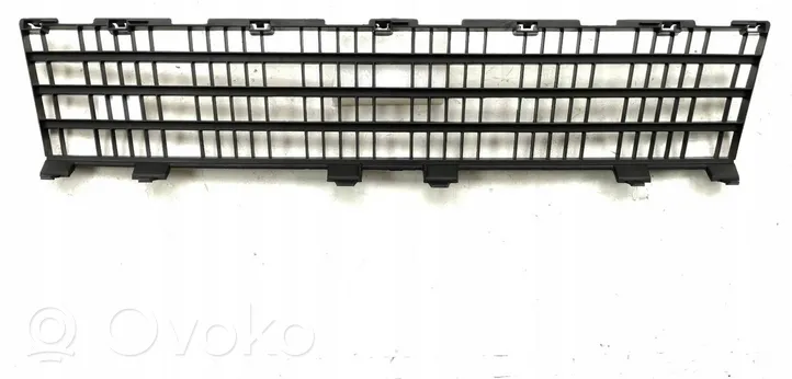 Renault Clio III Grille inférieure de pare-chocs avant 4415046