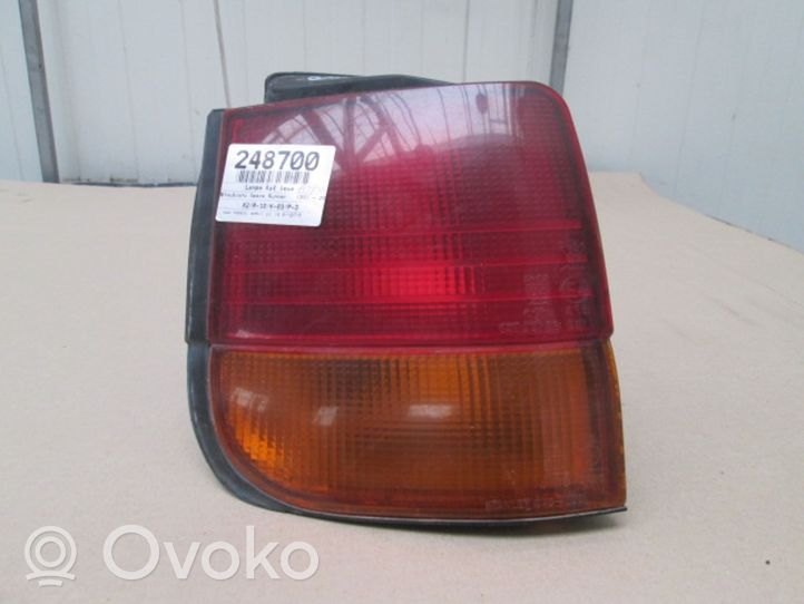 Mitsubishi Space Runner Lampa tylna 