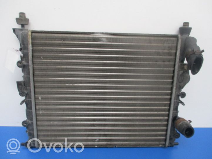 Dacia Logan I Radiateur de refroidissement 8200125767