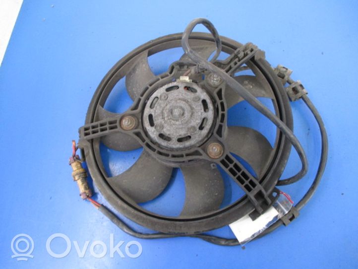 Audi A4 S4 B5 8D Elektrisks radiatoru ventilators 