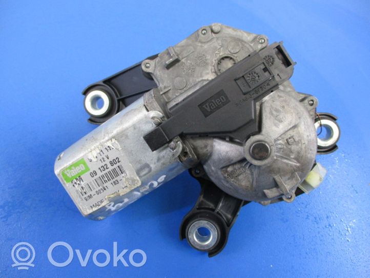 Opel Corsa C Silniczek wycieraczki szyby tylnej 09132802