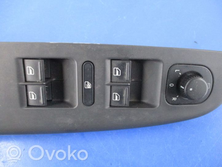 Volkswagen Jetta V Other devices 1K4959857A