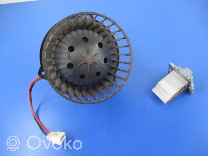 Hyundai Trajet Heater fan/blower 