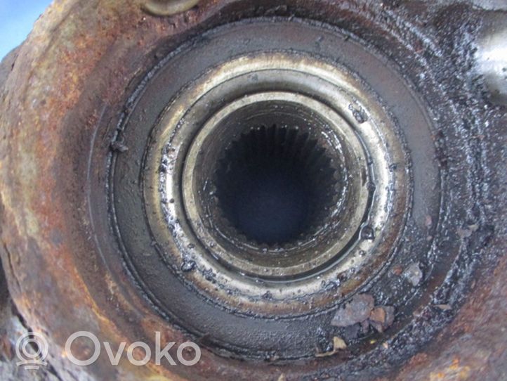 Audi 80 90 S2 B4 Front wheel hub spindle knuckle, 39.53 € | RRR